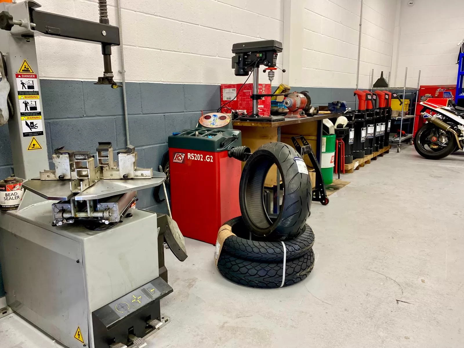 Motorcycle tyres in Swindon